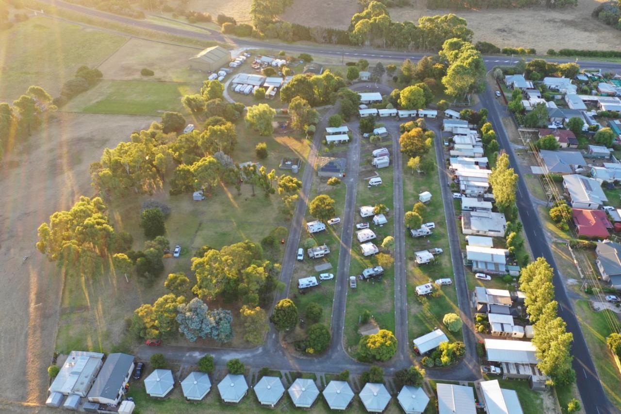 Pine Country Caravan Park مونت غامبير المظهر الخارجي الصورة