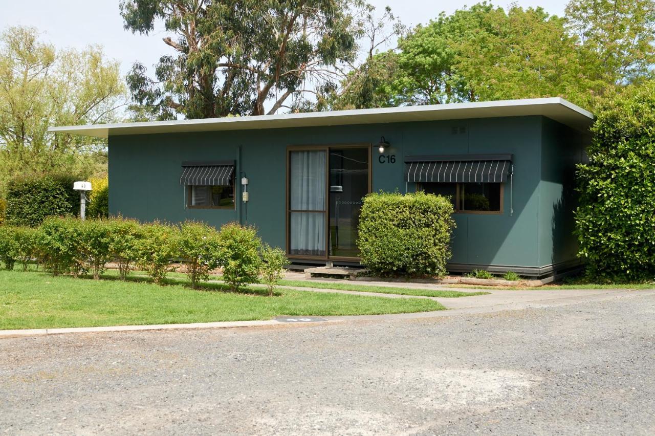 Pine Country Caravan Park مونت غامبير المظهر الخارجي الصورة